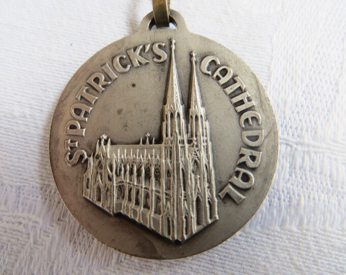 St Patrick Pendant, St Patricks Cathedral, Irish pendant Vintage Religious Jewelry, St Patricks Day