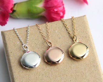 Locket Necklace, Gold Locket Pendant, Tiny Locket Necklace, Bridesmaid necklace, Bridesmaid Locket, Bridesmaid Gift, Round Silver Locket