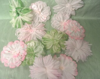 One dozen pink and green millinery flowers / vintage silk fabric flower lot / destash / fascinator
