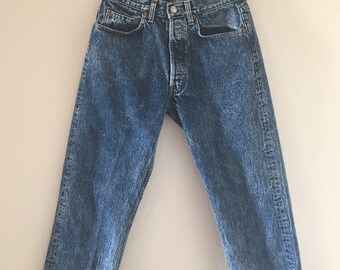 vintage 90's LEVI'S 501 button fly JEANS - acid wash, medium, 31
