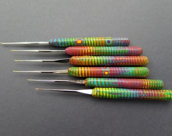 Dread Lock crochet hook "rainbow"