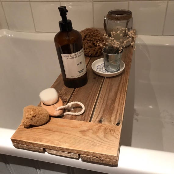 rustic-bath-caddy