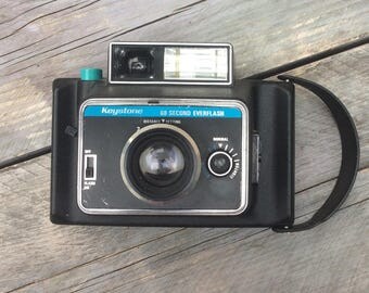 Vintage Keystone Everflash 60 second instant camera