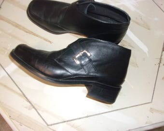 Vintage Etienne Aigner Genuine Leather Buckle Ankle Boots Size 7