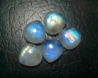5 Pcs. Lot Rainbow Moonstone Heart Shape Shape Cabochon 10 MM