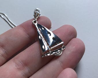 Vintage 925 Sterling Silver Sailboat Pendant Necklace