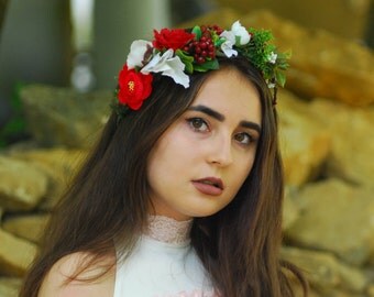 Red cream flower crown Bridal hair wreath Wedding floral crown Flower crown headband Bridal flower crowns Flower tiara wedding Rose crown