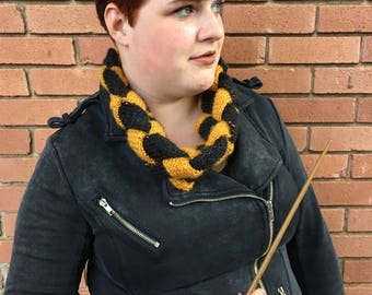 Hufflepuff - Hogwarts House Cowl