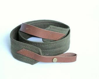 Olive Green Linen Mandolin / Ukulele Strap