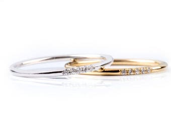 Thin Diamond Ring, Band with 5 diamonds, Diamond Band Ring, Skinny Ring, 1 mm Band Ring, Thin Wedding Band, Gold Stacking Ring, Thin Ring