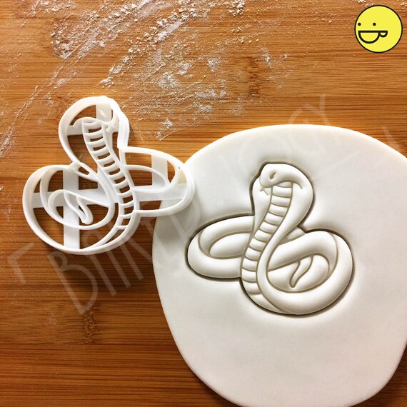 Serpent cookie cutter snake king cobra venom venomous python