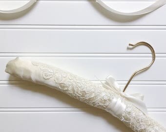 White Wedding Dress Hanger, Ivory Lace Bridal Hanger, Bride Hanger with White Lace, White Wedding Hanger