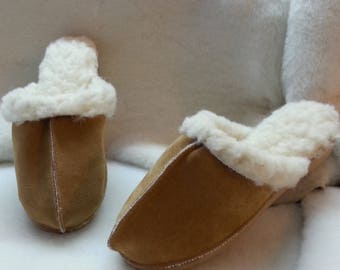 Lined with sheep's wool leather mules