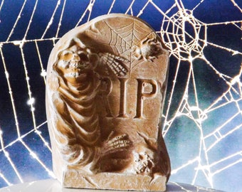 Halloween decor - Halloween tombstone - Spooky decor - Halloween decorations - Outdoor halloween decor - Outdoor halloween decorations