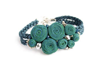 Emerald bracelet Green bracelet Birthday gift for her Beaded bracelet Statement bracelet Ladies gift ideas For mom Fabric bracelet for her