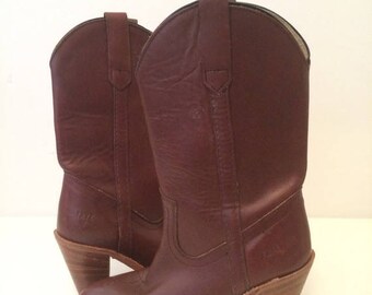 SALE Vintage 70s FRYE Reddish-Brown Leather Cowboy Boots w/ Heel | Sz 6