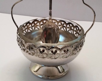 Celtic Quality Plate Condiment Bowl w/Pyrex Insert and Silver Plate Spoon