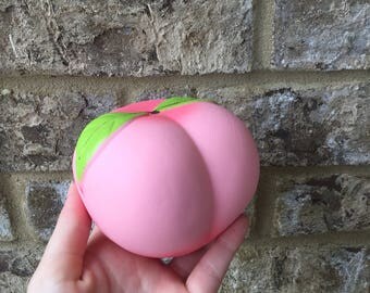 Peach Slow Rising Squishy