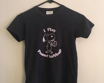 VINTAGE SNOOPY T // size extra small