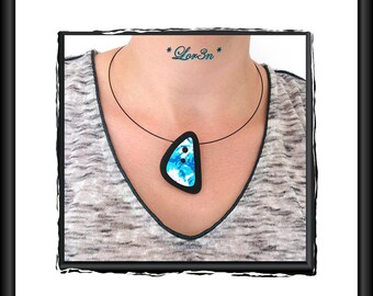 Necklace pebble design in black/white/blue/turquoise polymer clay