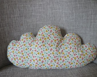 cushion cloud, geometric triangles in 3 colors