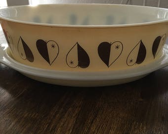 Golden hearts pyrex 2.5 qt