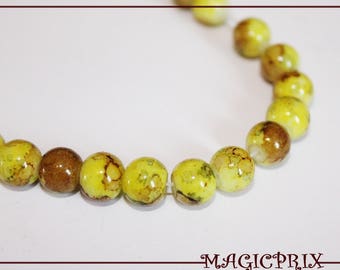 Set of 25 stained 8 mm yellow glass beads & Brown 1101