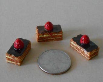 Set of 3,Miniature Cakes, Miniature Cake, Layer Cake with Chocolate Icining and Cherry, Dollhouse Miniature Cake