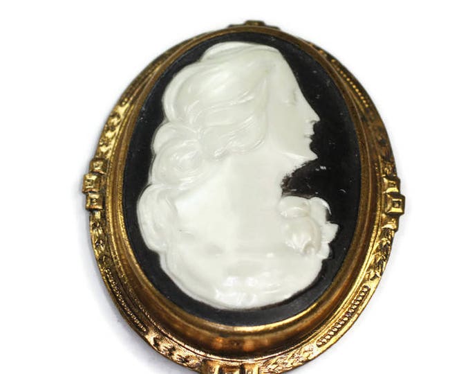 Black and White Resin Cameo Brooch Fancy Stamped Frame Antique Vintage