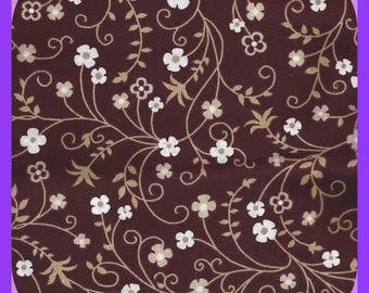 Vintage Quilting FABRIC Cotton Flowers and Vines Fat Quarter FQ