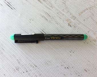 Pilot Varsity Disposable Fountain Pen, green, letter/journal writing, scrapbooking, paper crafting, card making, traditional fountain pen