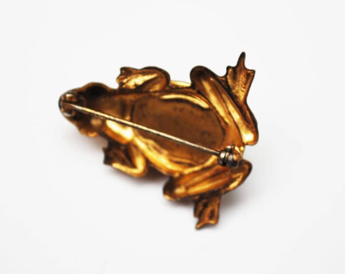 Frog Brooch - Green Peking glass - gold filled - Art Glass figurine vintage pin