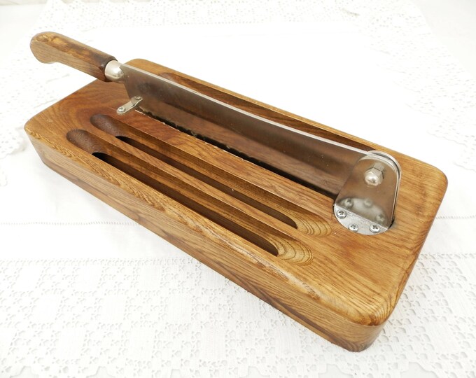 Vintage French Guillotine Bread Knife with Crumb Collecting Tray Made of Walnut Wood and Stainless Steel, Baguette Cutting Board, Kitchen Vintage French Guillotine Bread Knife with Crumb Collecting Tray Made of Walnut Wood and Stainless Steel, Baguette Cutting Board, Kitchen
