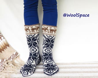 Mens wool socks, Handknit scandinavian socks, Snowflake print, Norvegian knit, Winter wedding Gift for best man No271