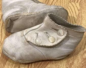 Victorian Vintage White Leather Button up Baby Children Boots Shoes Doll