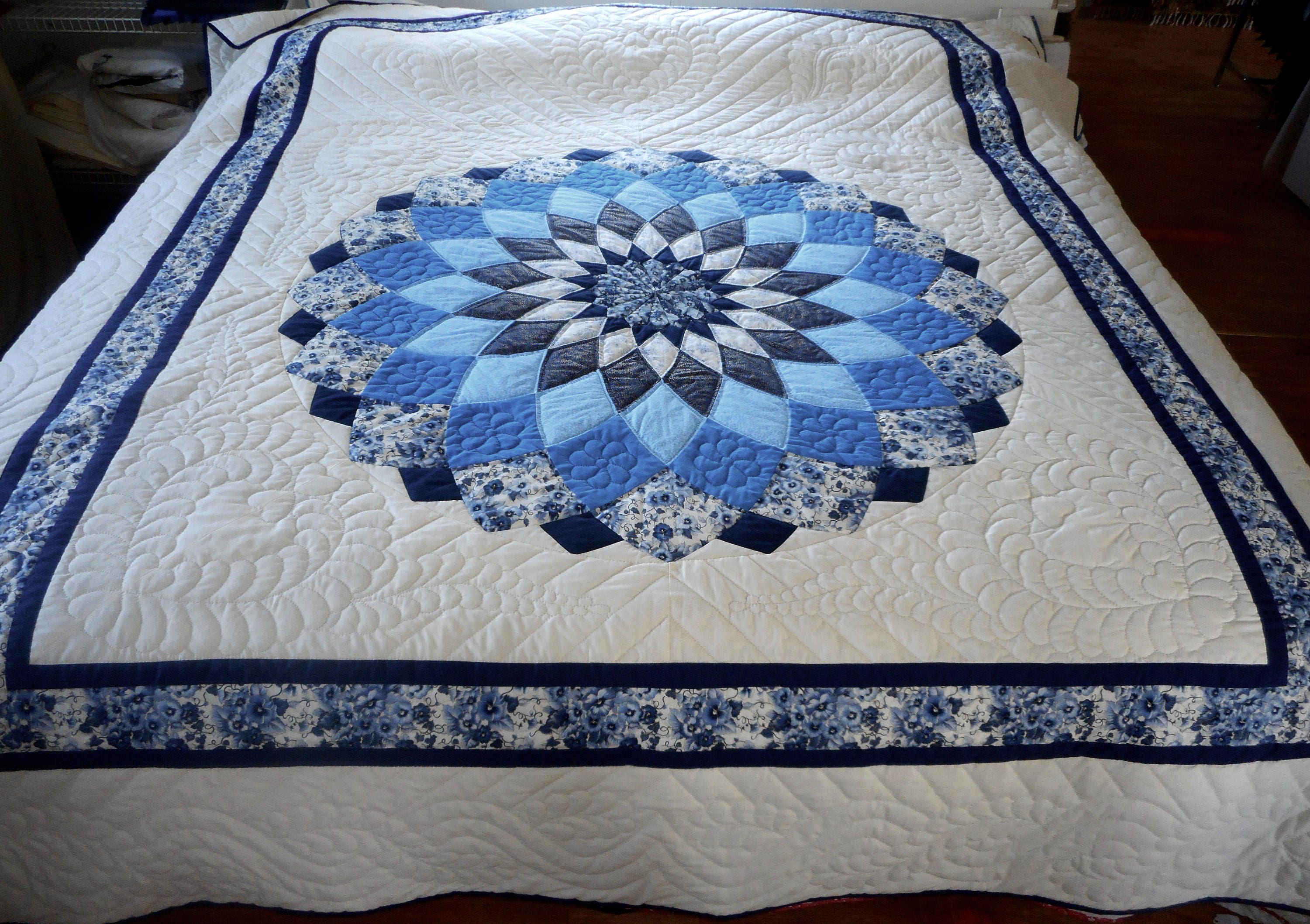 Giant Dahlia Amish Quilt