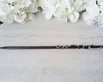 Harry Potter Wand 12". Harry Potter Costume. Wizard Wands. Cosplay Wand. Halloween Costume. Wand Box. Fun Gift Ideas. Custom Wand. Replica.