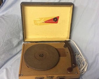 Sale Through August 21st Vintage TRYLON PHILADELPHIA Portable Tube Phonograph Record Player Turntable 78 Speed Victrola Portable Phonograph