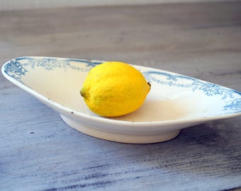 Oval dish by Sarreguemines Vaucluse U&C Digoin