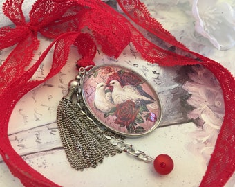 romantic necklace love doves