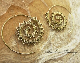Tribal Spiral Earrings, Ethnic Earrings, Gypsy Hoop Earrings, Brass Earrings, Spiral Earrings, Indian Brass Earrings, Brass Tribal Earrings