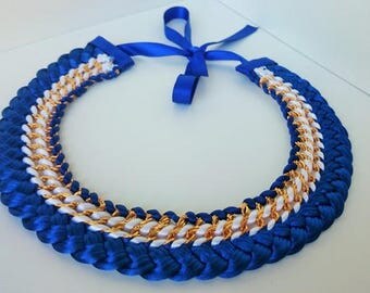Collier tréssé ras de cou bleu et blanc
