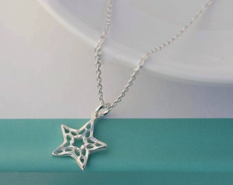 Dainty Star necklace - Tiny star necklace - Sterling Silver necklace - Minimalist necklace - Delicate necklace - Layering necklace