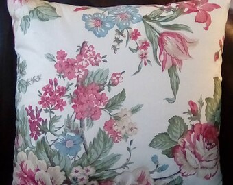 18"x18"pink floral pillow cover with zipper.
