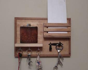 rustic mail and key holder