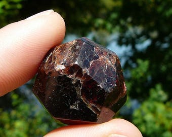 Indian Garnet Stone #4 ~ Genuine Faceted Garnet, Healing Stone, January Birthstone, Metaphysics, Hippie, Natural Stone, Meditation, Mineral