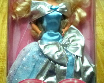 Vintage Silver Sweetheart Beaute Argentee Barbie Sears Limited Edition Doll New in Box , 1994