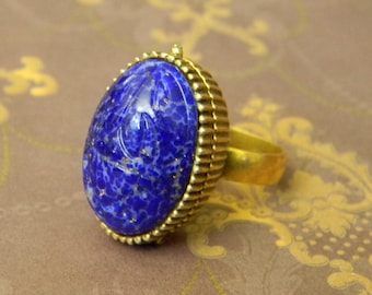 Beautiful Vintage Blue Lapis Egyptian Style Scarab Locket Ring. "Poison Ring" Gold Tone Hinged Ring. Adjustable Band Costume Assassin's Ring