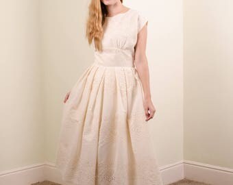 broiderie anglais dress in unbleached organic cotton