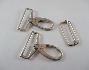 Clasp bag, shoulder bag, clasp silver Metal, width 4.5 cm.